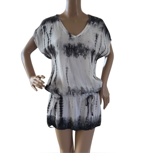 C&C California Tie Dye Tunic Top Short drawstring Waist - Picture 1 of 5
